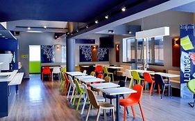 ibis budget Aubagne Paluds Agora